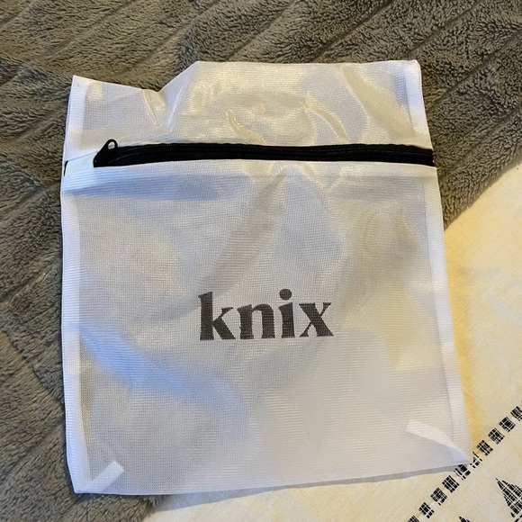 Navy LuxLift tank from Knix - Picture 3 of 4